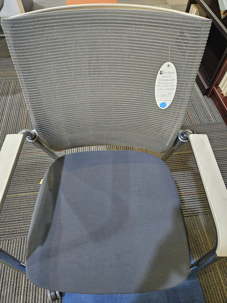 Oroblanco Guest Chair With Casters