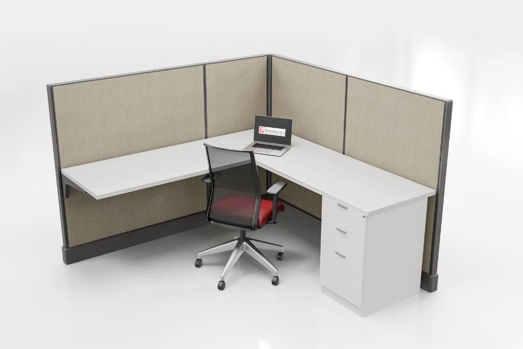 6'x6' 53" H 1 Person Cubicle- Straw
